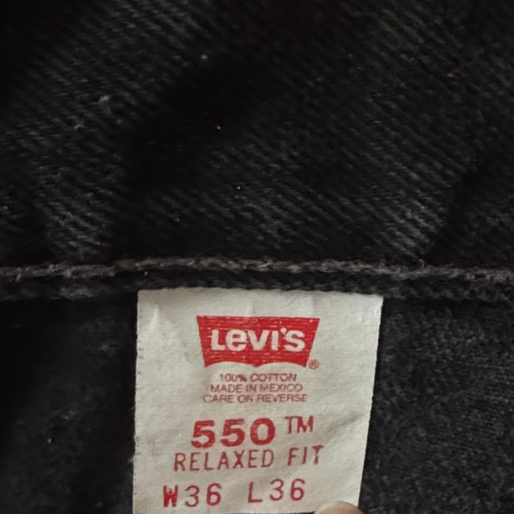 Vintage Levi's Men's 550 Relaxed Jeans - Picture 2 of 11